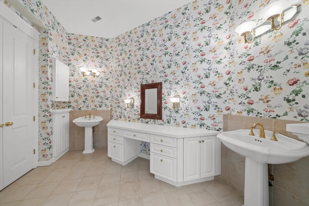 161 Laurin Court Ann Arbor Charter Township, MI 48105