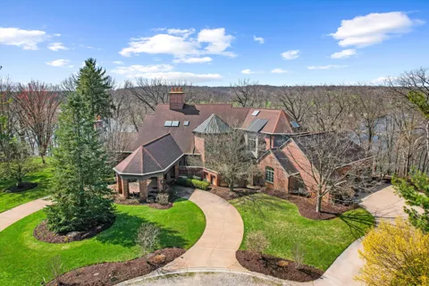 161 Laurin Court