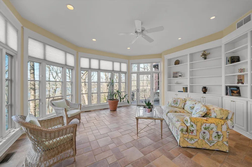 161 Laurin Court Ann Arbor Charter Township, MI 48105
