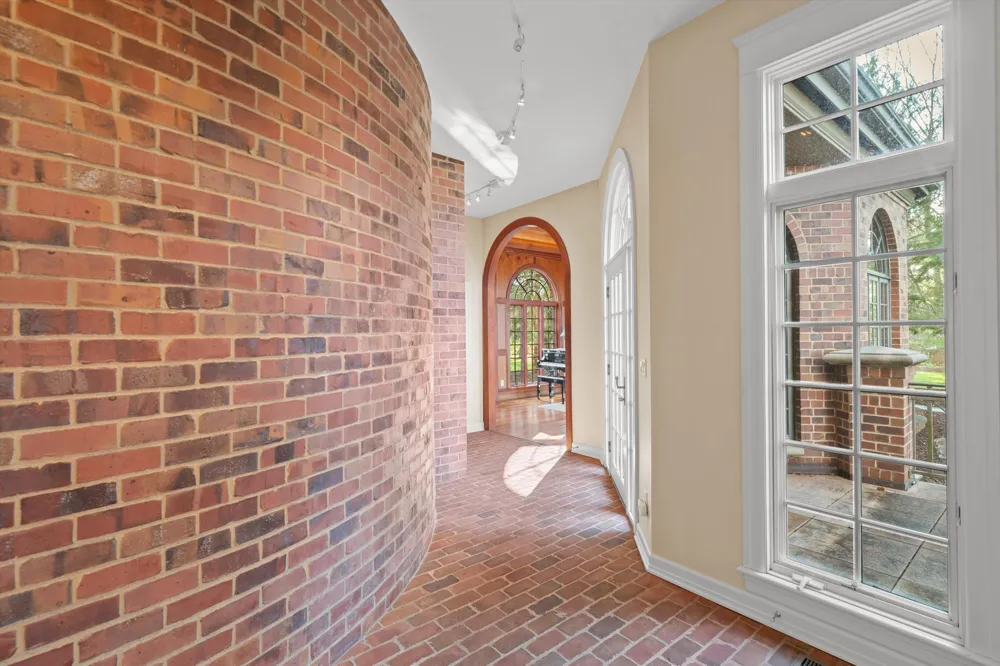 161 Laurin Court Ann Arbor Charter Township, MI 48105