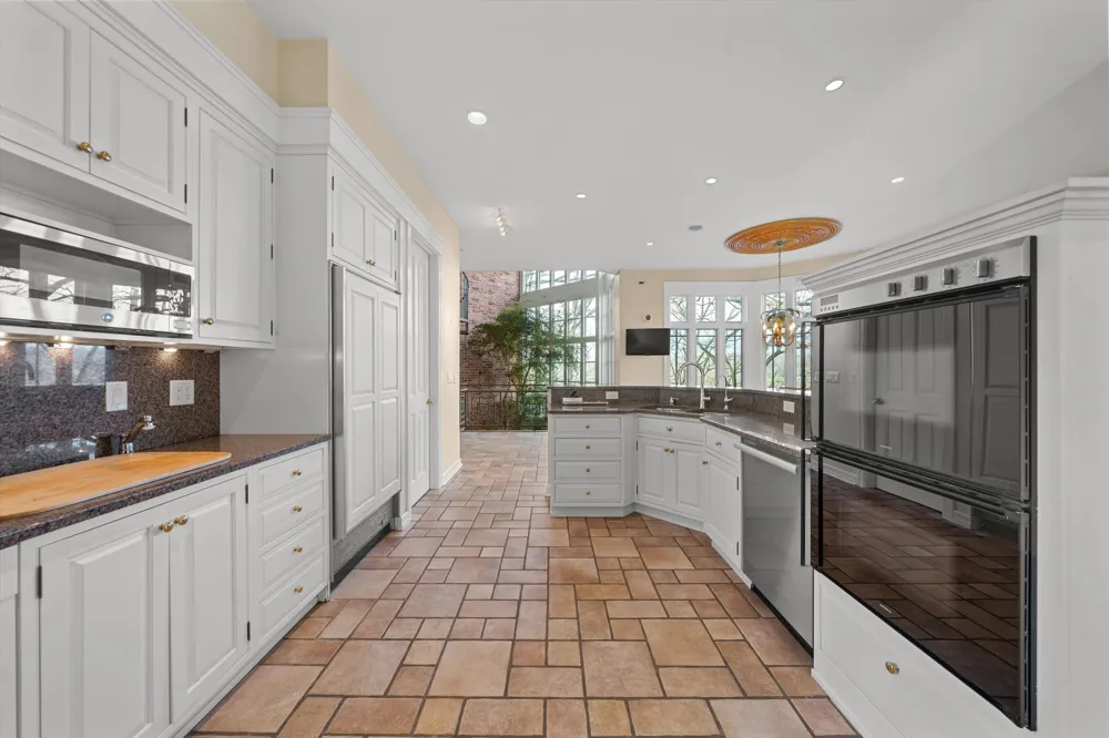 161 Laurin Court Ann Arbor Charter Township, MI 48105