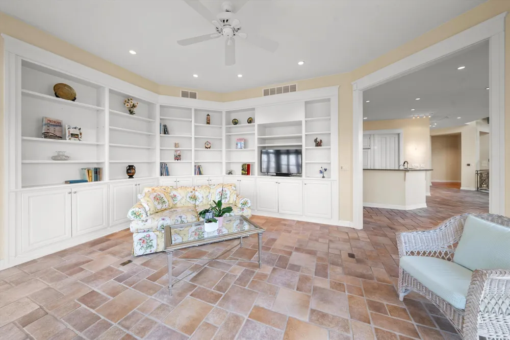 161 Laurin Court Ann Arbor Charter Township, MI 48105