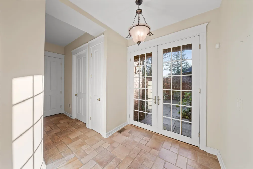 161 Laurin Court Ann Arbor Charter Township, MI 48105