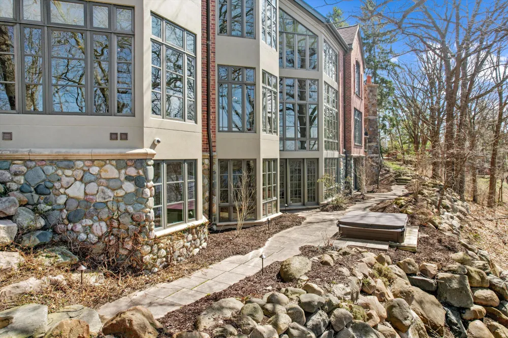 161 Laurin Court Ann Arbor Charter Township, MI 48105