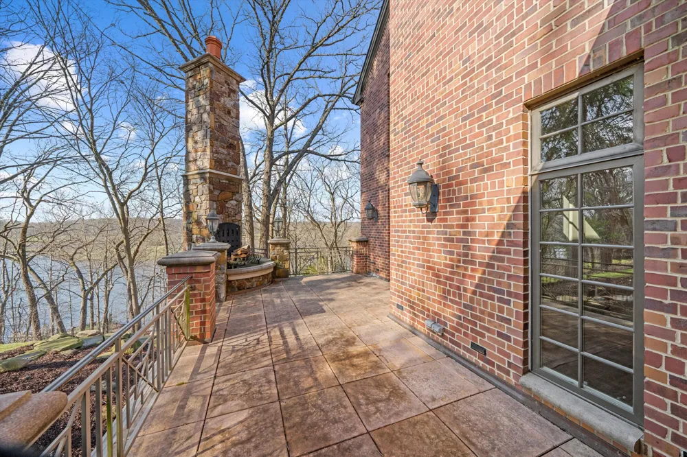 161 Laurin Court Ann Arbor Charter Township, MI 48105