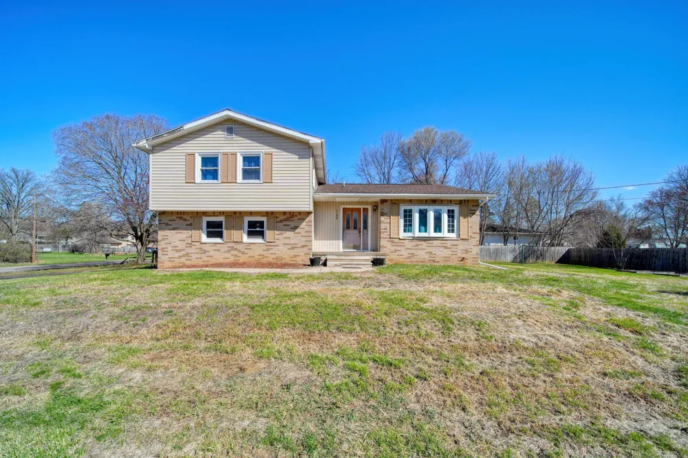 1190 Ferndale Road Blackman Charter Township, MI 49201