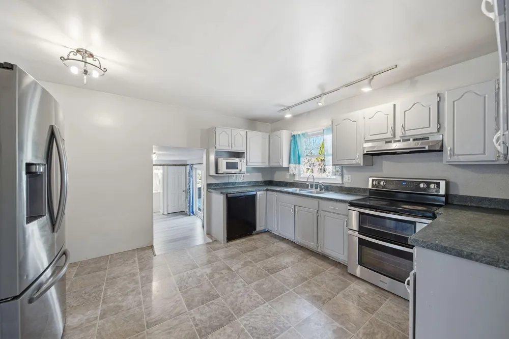 1190 Ferndale Road Blackman Charter Township, MI 49201