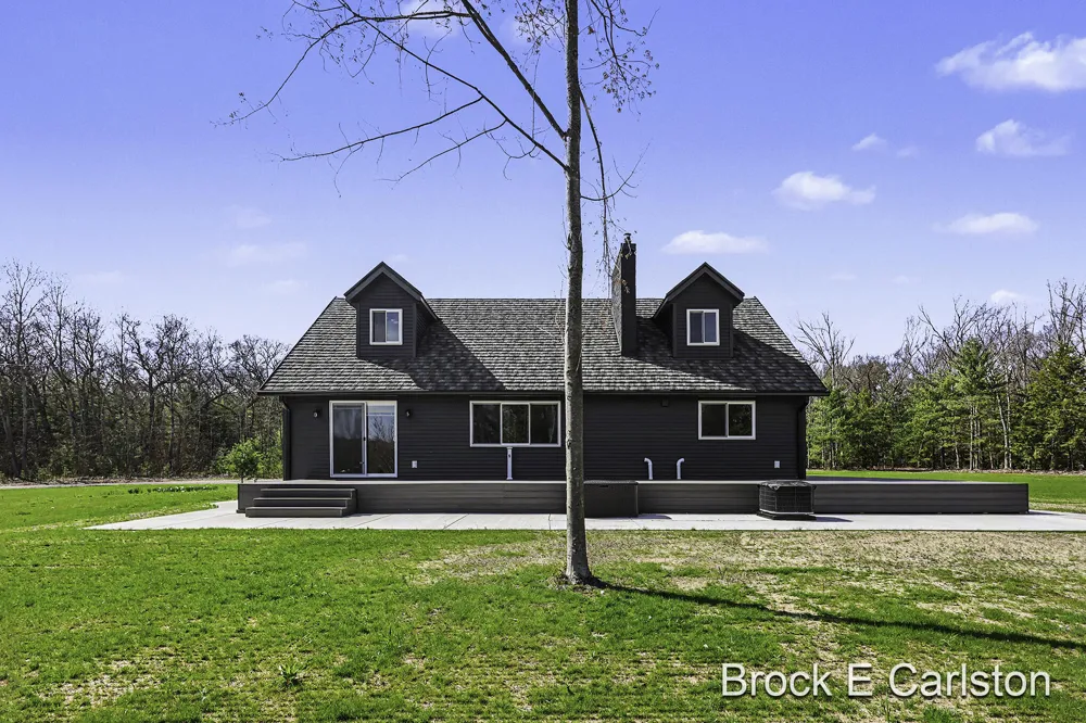 3233 Becker Road Muskegon Charter Township, MI 49445