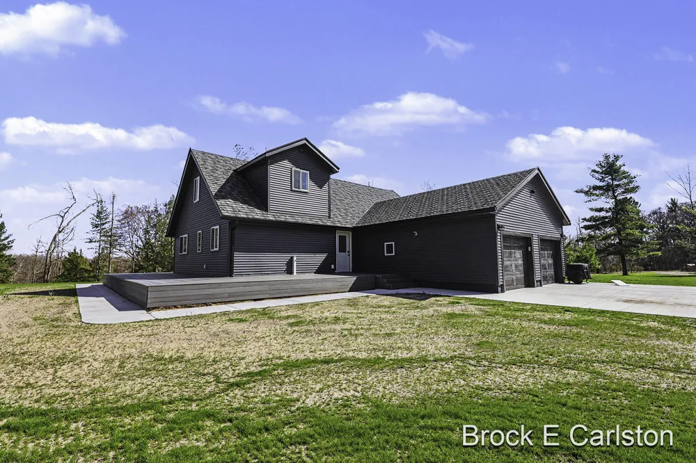 3233 Becker Road Muskegon Charter Township, MI 49445