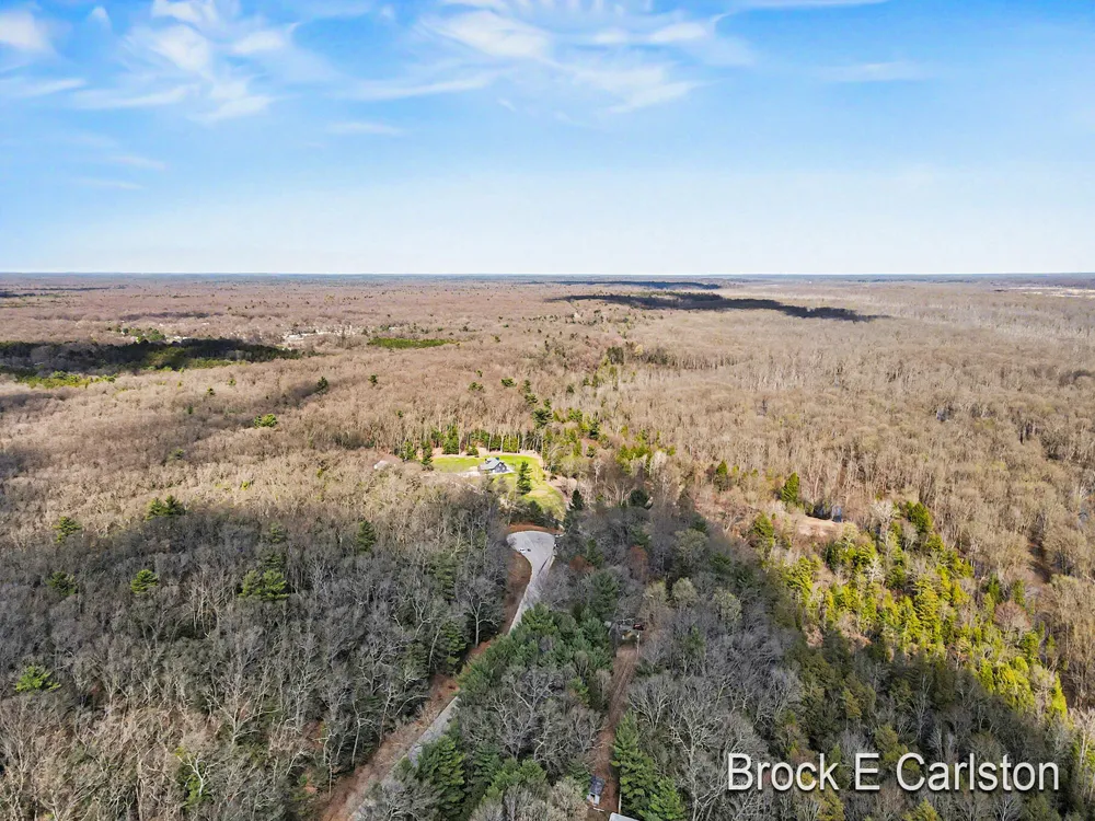 3233 Becker Road Muskegon Charter Township, MI 49445
