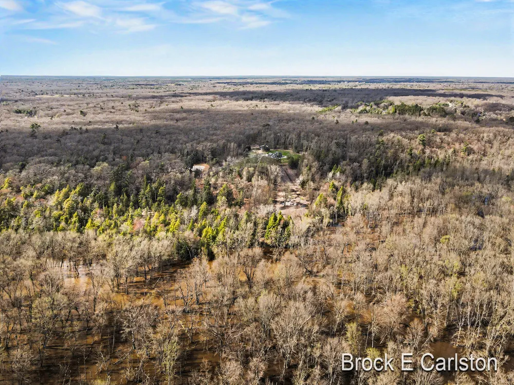 3233 Becker Road Muskegon Charter Township, MI 49445