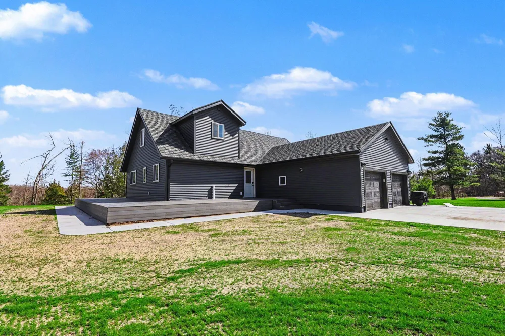 3233 Becker Road Muskegon Charter Township, MI 49445