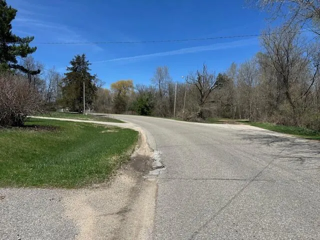 271 McLaren Lake Road Hesperia Village, MI 49421