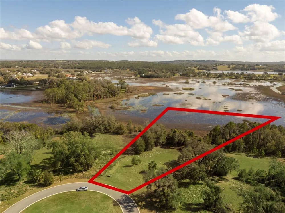 476 LONG AND WINDING RD Howey In The Hills, FL 34737