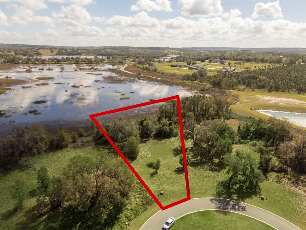476 LONG AND WINDING RD Howey In The Hills, FL 34737