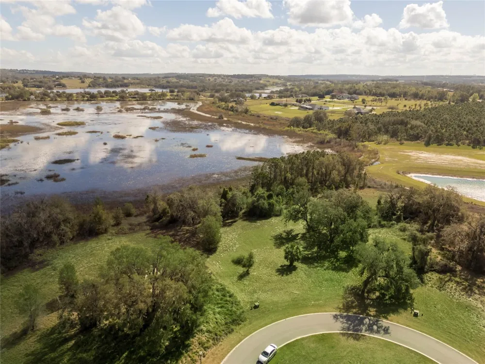 476 LONG AND WINDING RD Howey In The Hills, FL 34737