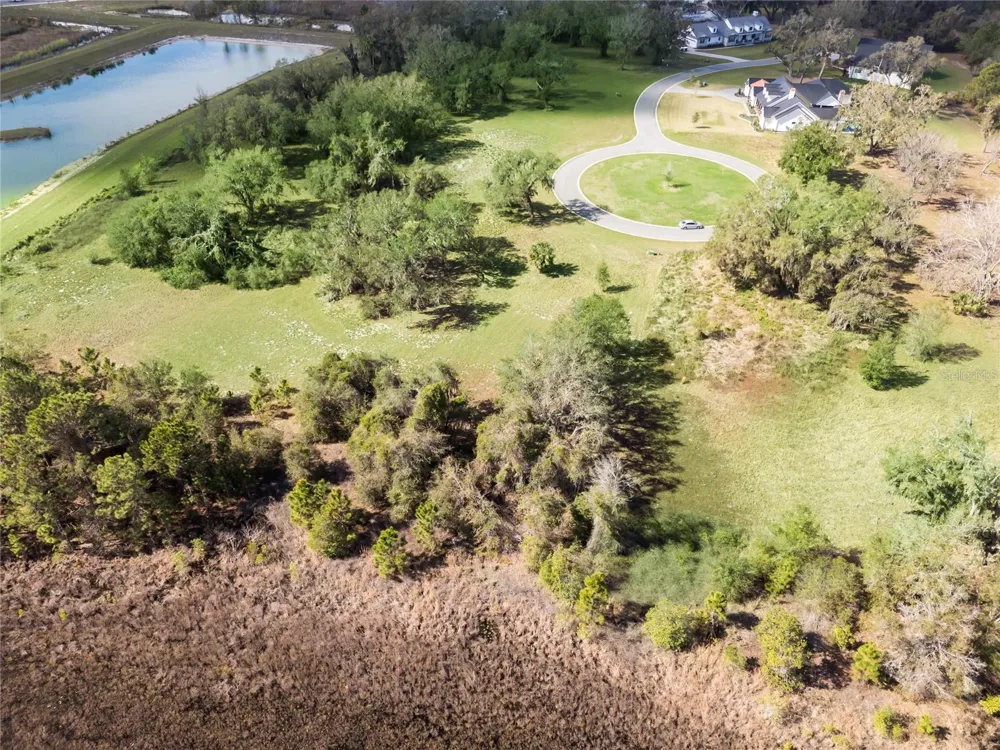 476 LONG AND WINDING RD Howey In The Hills, FL 34737