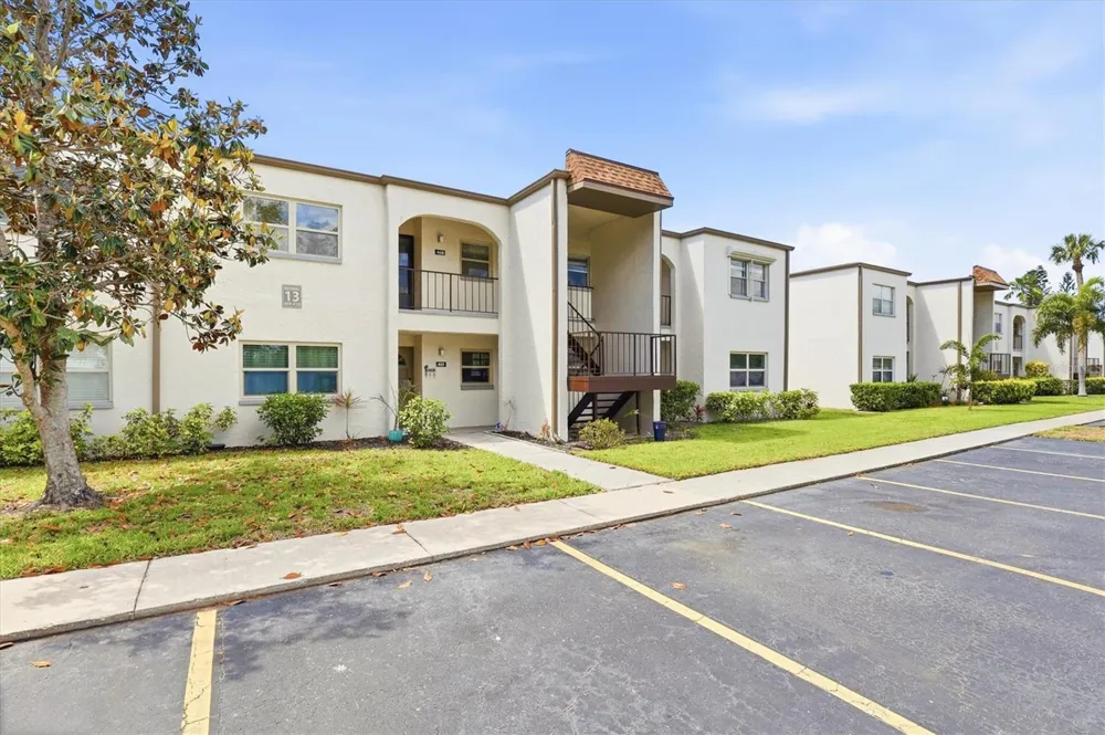 7701 STARKEY ROAD #412 Seminole, FL 33777
