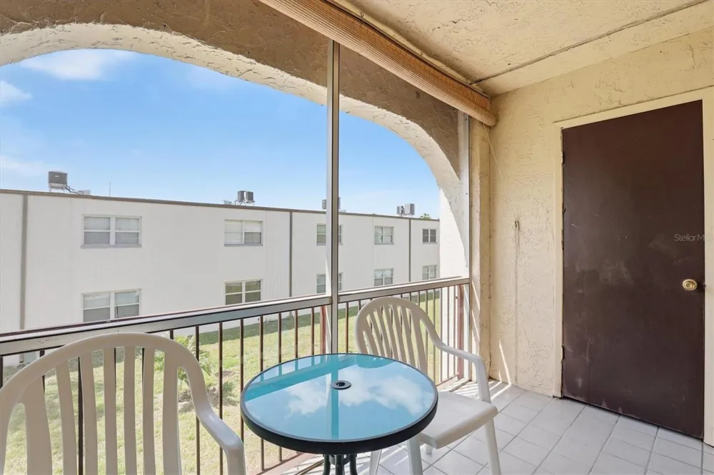 7701 STARKEY ROAD #412 Seminole, FL 33777