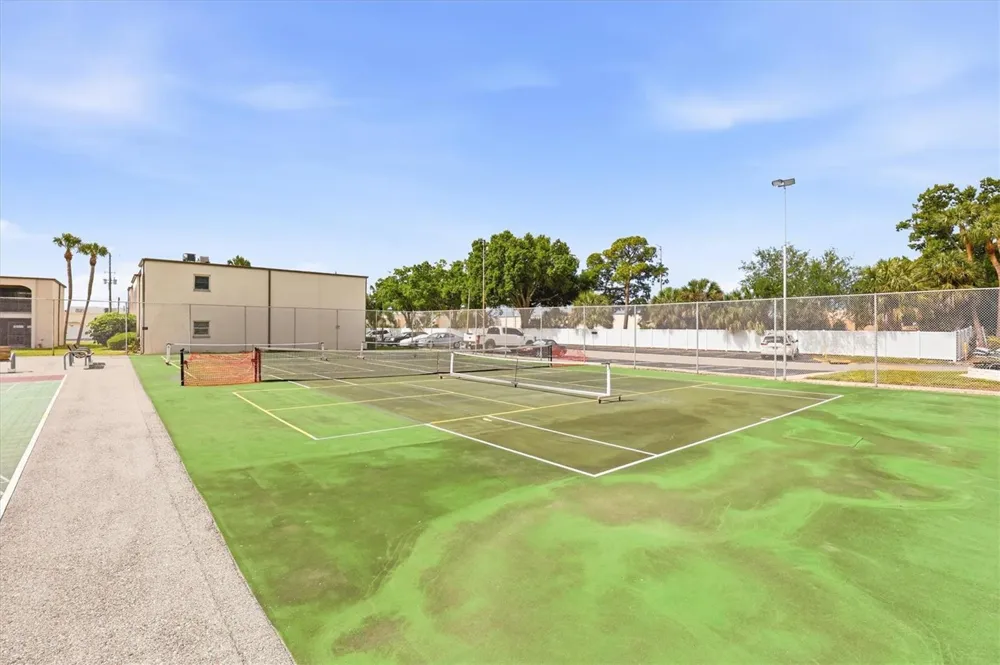 7701 STARKEY ROAD #412 Seminole, FL 33777