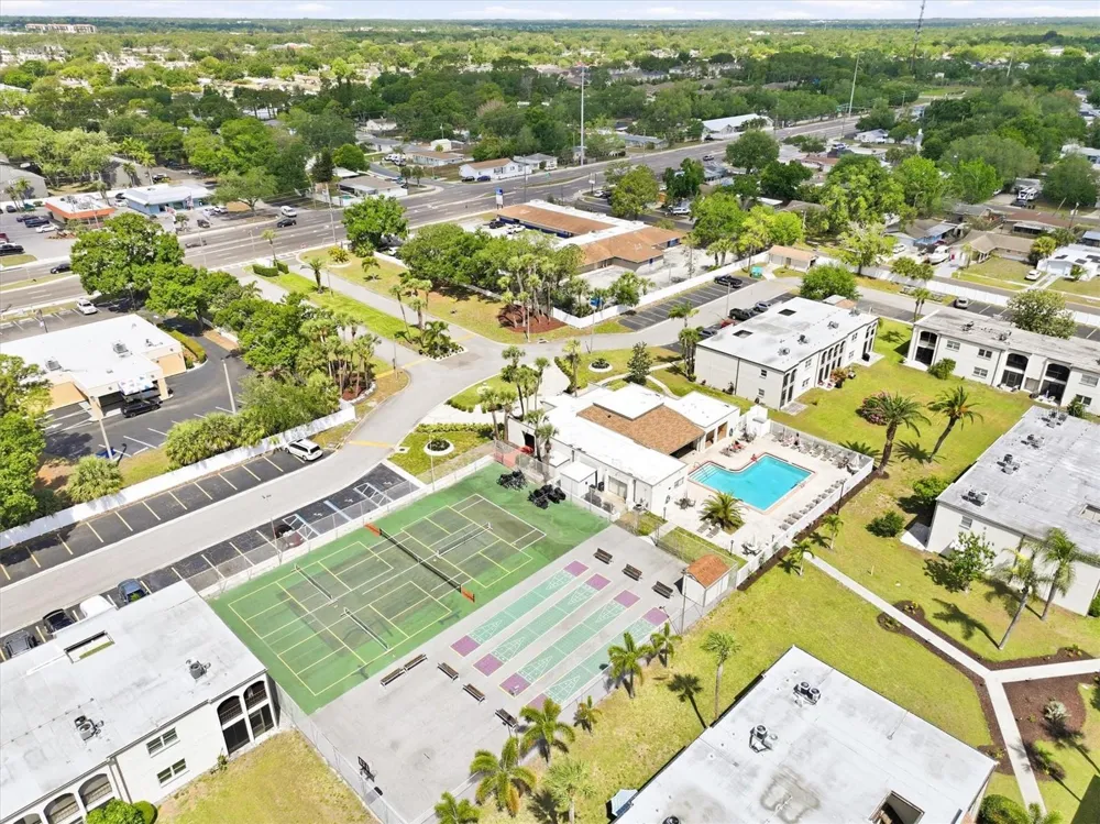 7701 STARKEY ROAD #412 Seminole, FL 33777