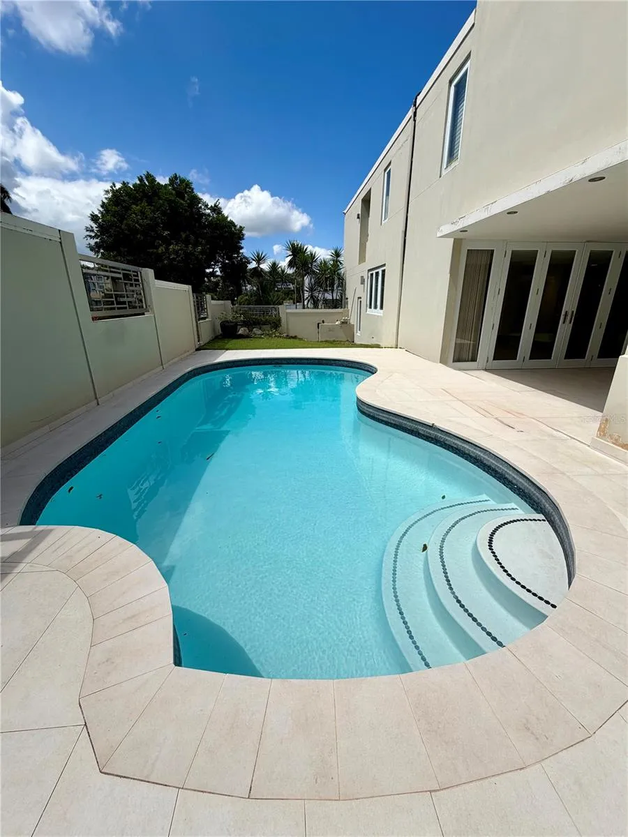 366 LOS ARBOLES DE MONTEHIDRA San Juan, PR 00926