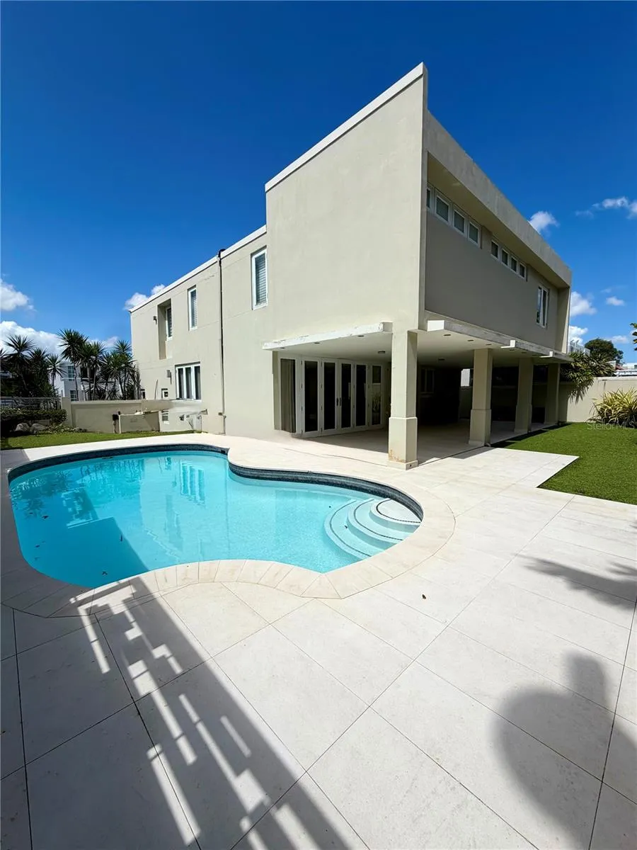 366 LOS ARBOLES DE MONTEHIDRA San Juan, PR 00926