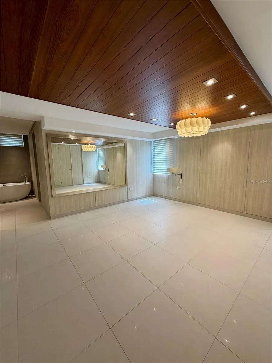 366 LOS ARBOLES DE MONTEHIDRA San Juan, PR 00926