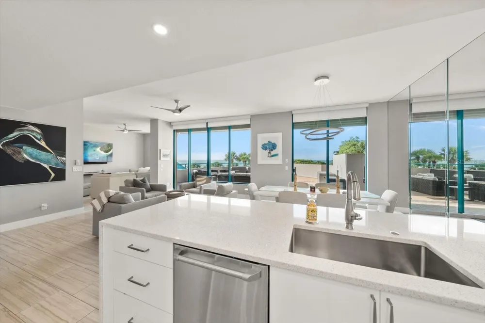 1560 GULF BOULEVARD #304 Clearwater, FL 33767