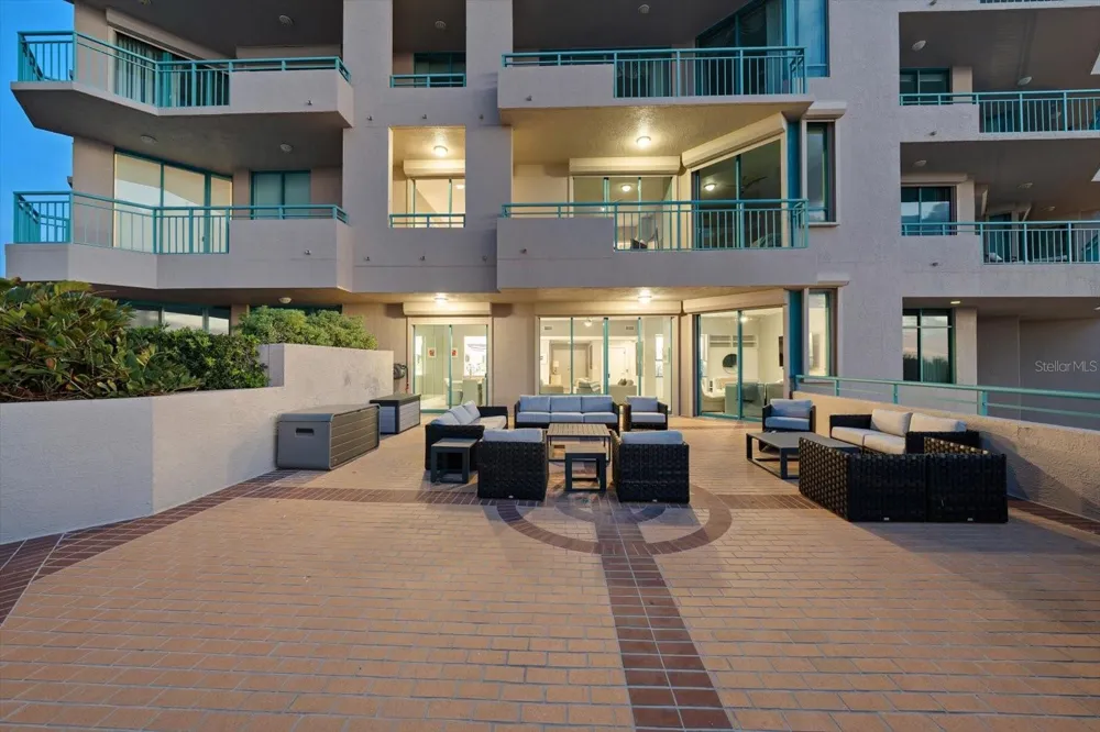 1560 GULF BOULEVARD #304 Clearwater, FL 33767