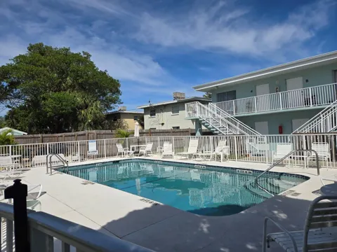 7605 RIDGEWOOD AVENUE #11-1