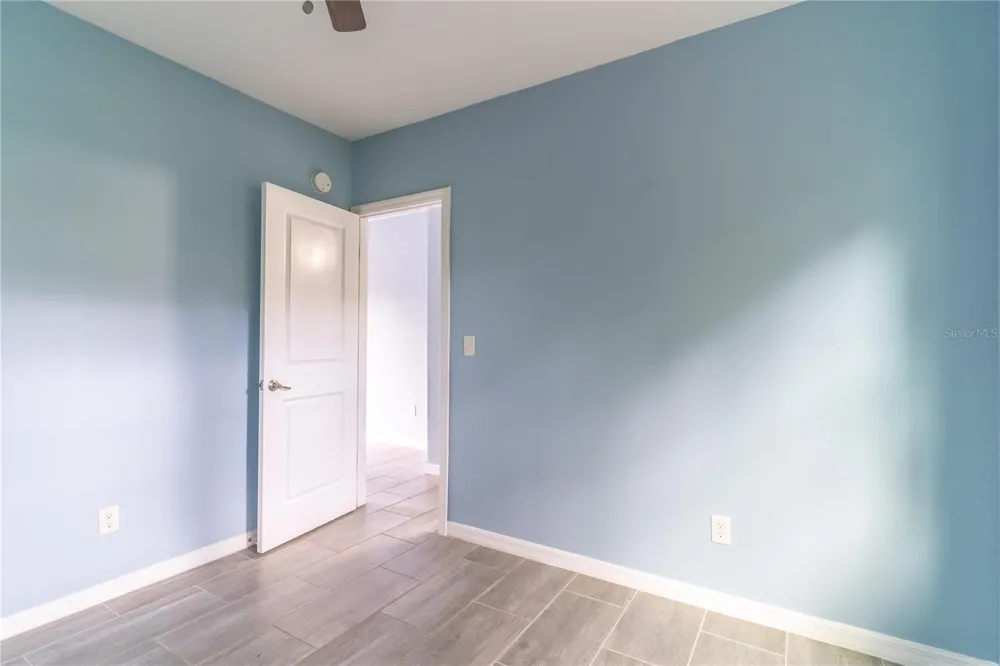1207 W CYPRESS STREET Orlando, FL 32805