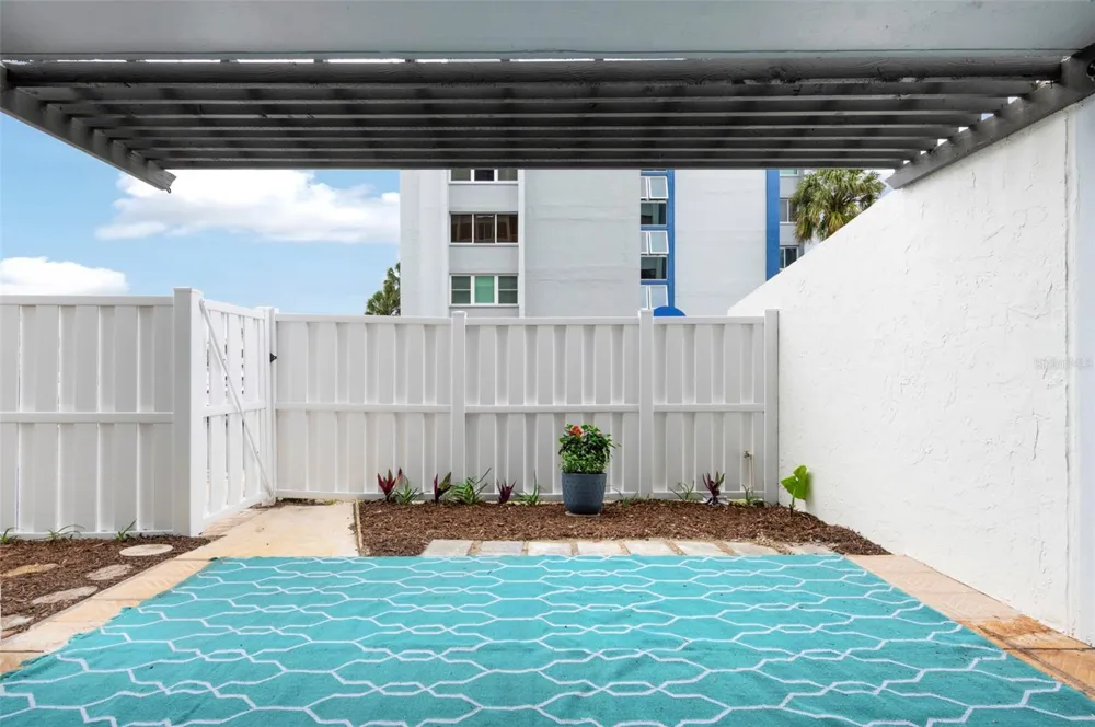450 TREASURE ISLAND CAUSEWAY #105 Treasure Island, FL 33706