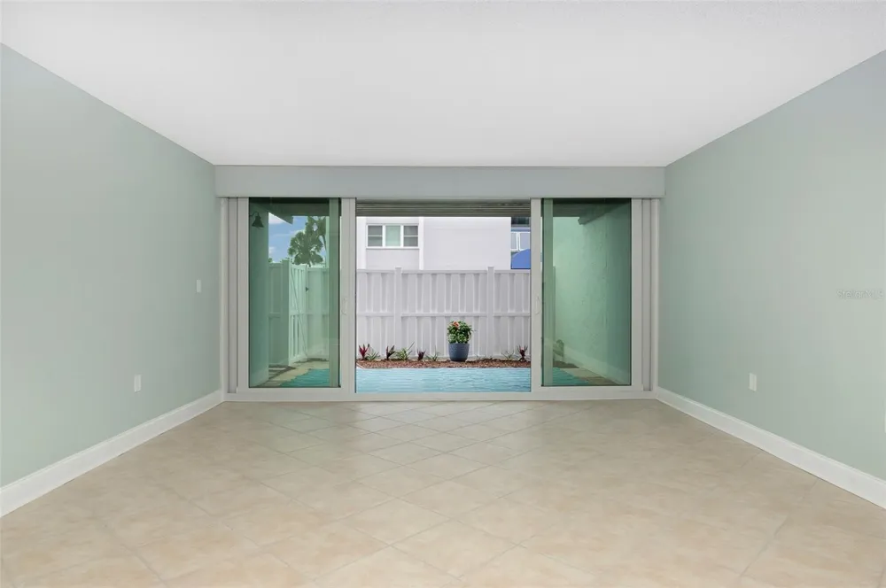 450 TREASURE ISLAND CAUSEWAY #105 Treasure Island, FL 33706