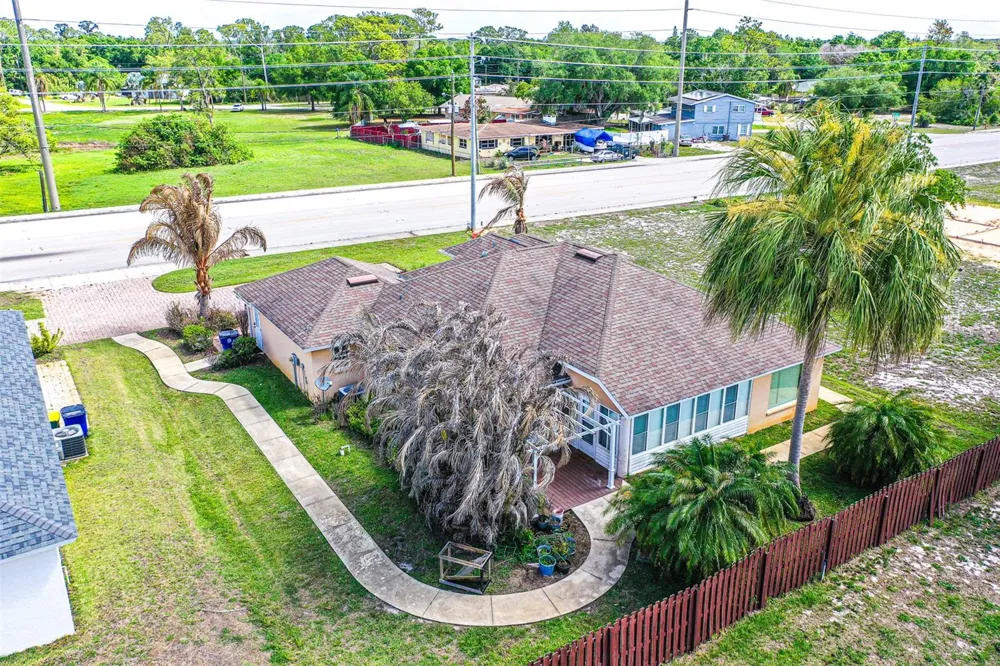 3715 SEBRING PARKWAY Sebring, FL 33870