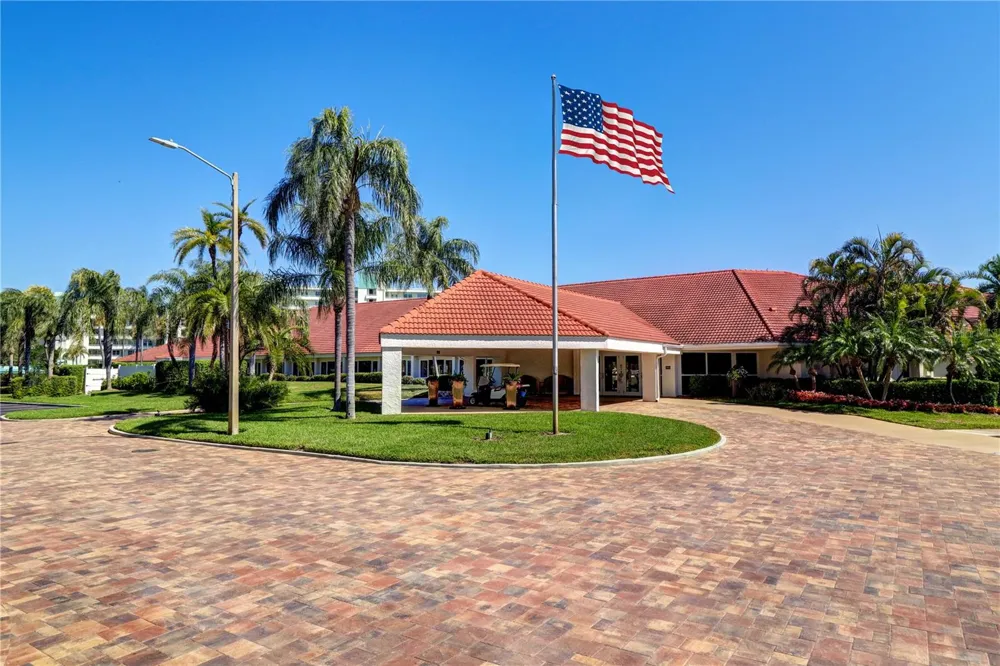 7979 SAILBOAT KEY BOULEVARD S #306 South Pasadena, FL 33707