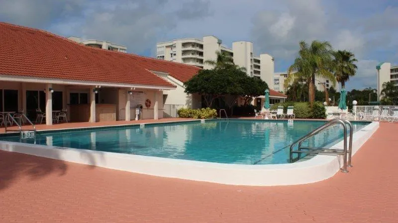 7979 SAILBOAT KEY BOULEVARD S #306 South Pasadena, FL 33707