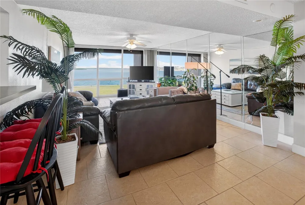 1 KEY CAPRI #103E Treasure Island, FL 33706