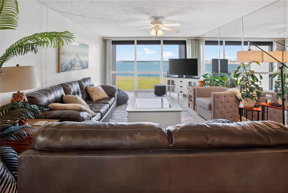 1 KEY CAPRI #103E Treasure Island, FL 33706