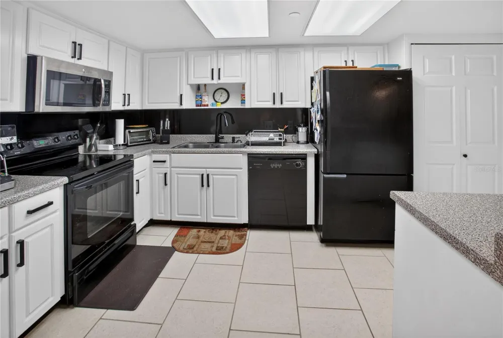 1 KEY CAPRI #103E Treasure Island, FL 33706