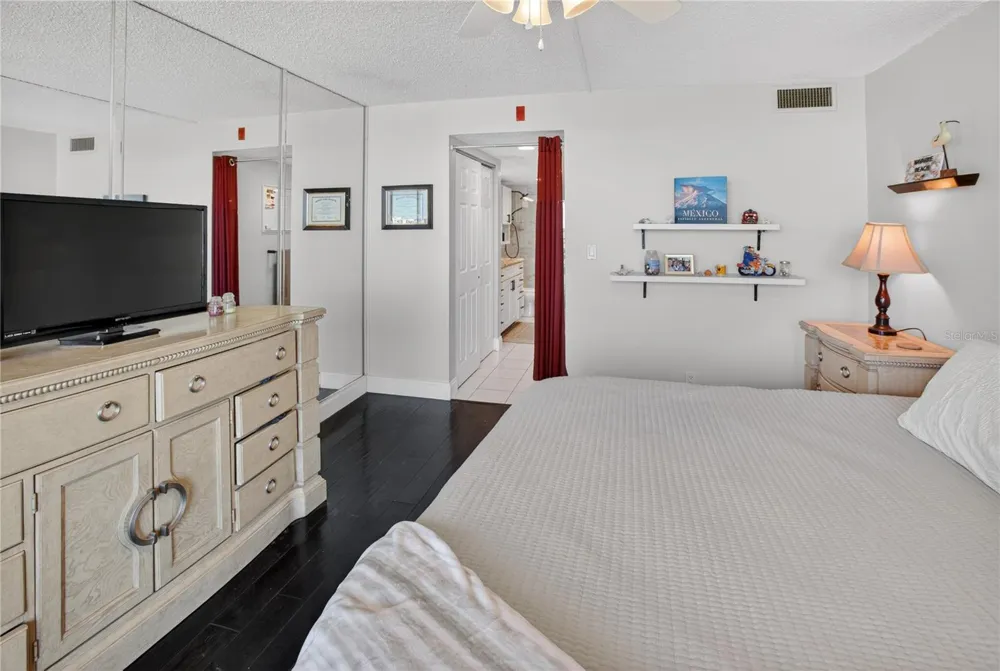 1 KEY CAPRI #103E Treasure Island, FL 33706