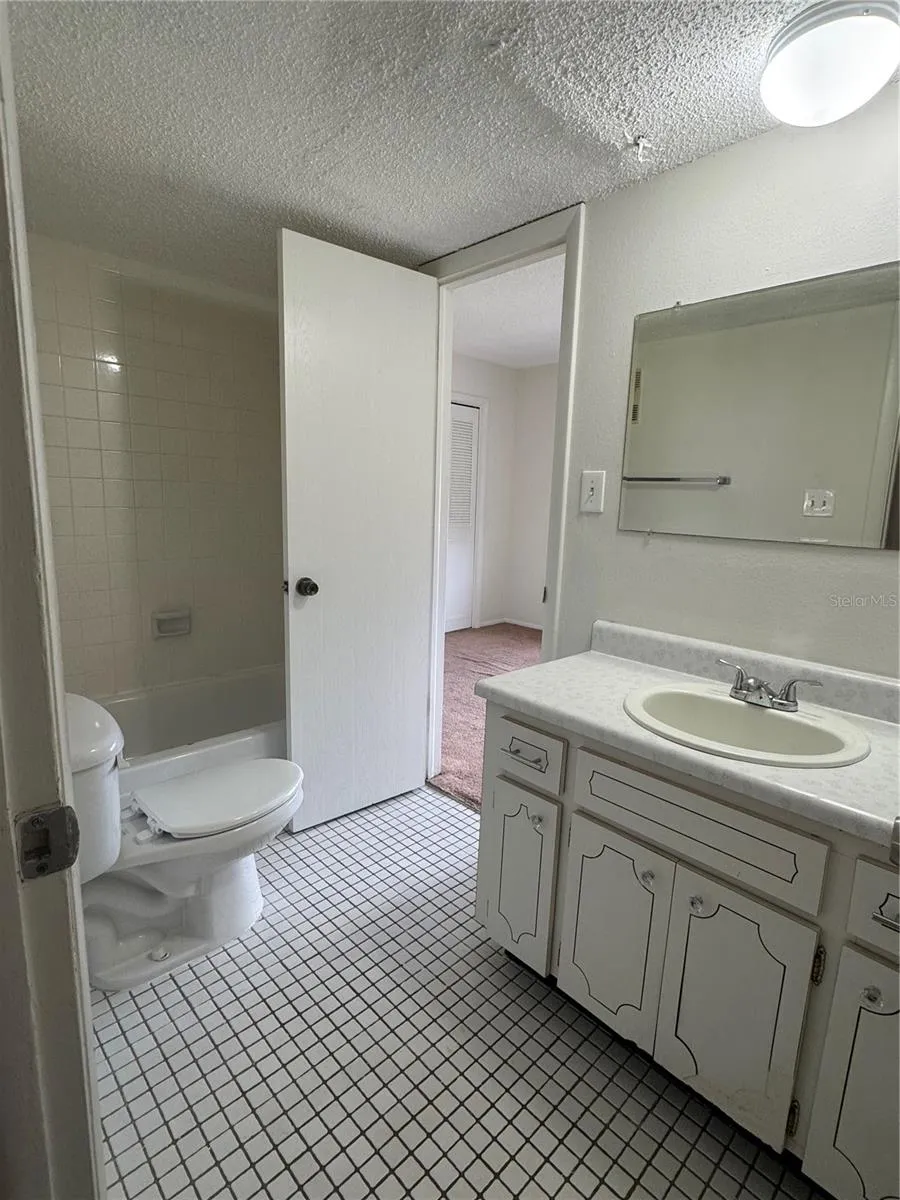 1126 KING ARTHUR COURT #413 Dunedin, FL 34698