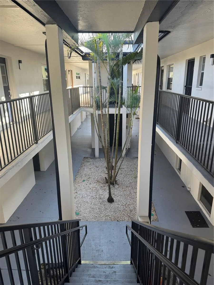 1126 KING ARTHUR COURT #413 Dunedin, FL 34698