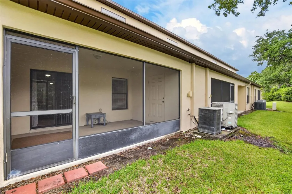 2605 OLEANDER LAKES DRIVE Brandon, FL 33511