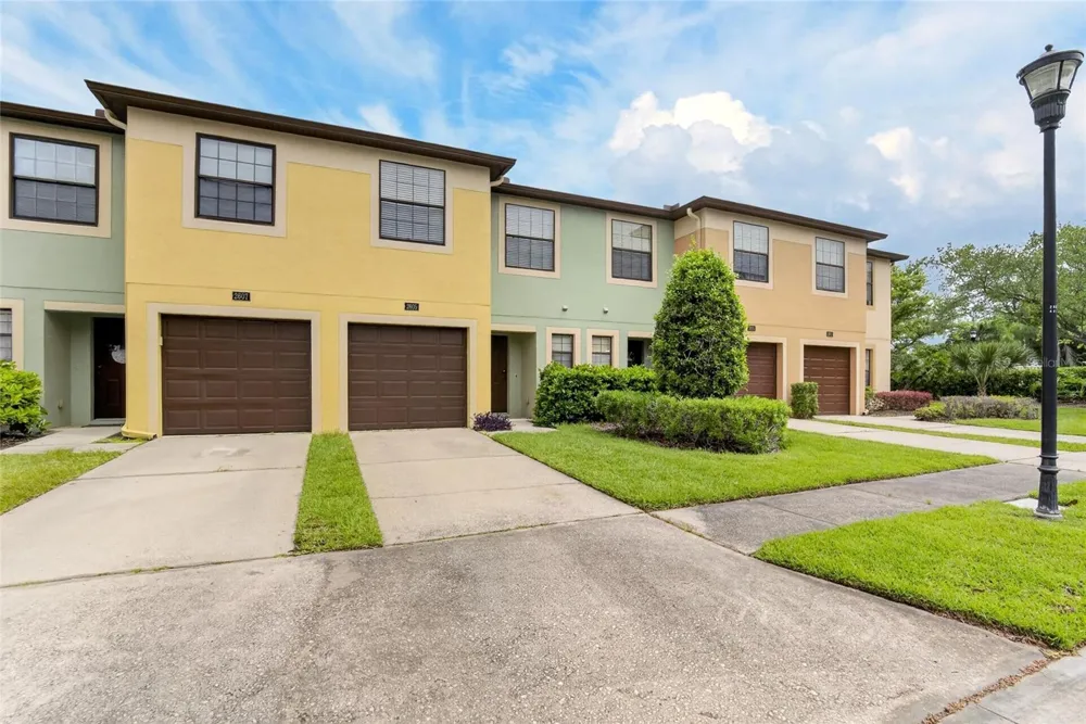 2605 OLEANDER LAKES DRIVE Brandon, FL 33511