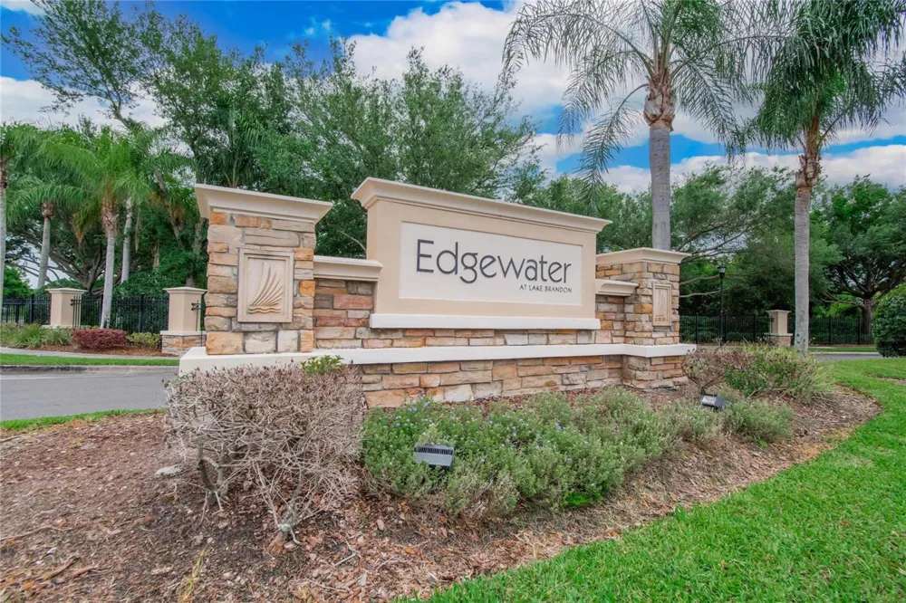 2605 OLEANDER LAKES DRIVE Brandon, FL 33511