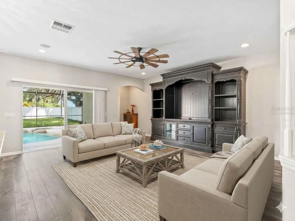 4942 NE 123RD LANE Oxford, FL 34484