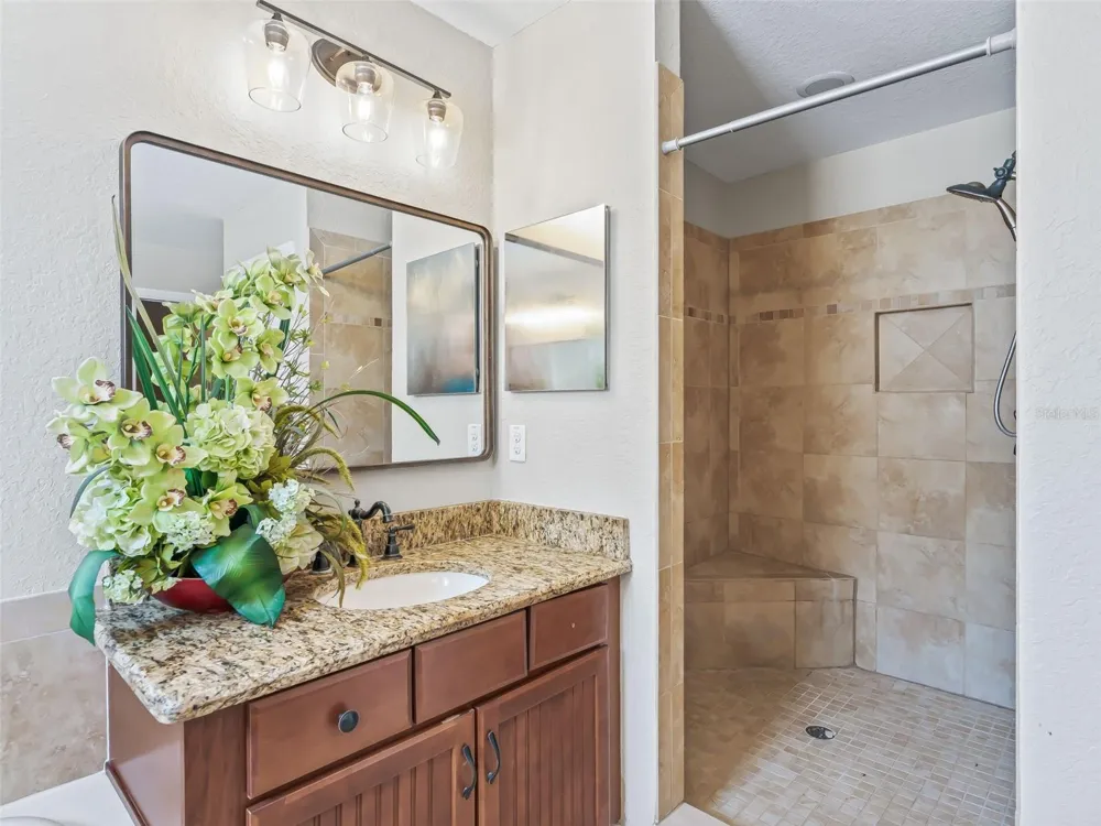4942 NE 123RD LANE Oxford, FL 34484