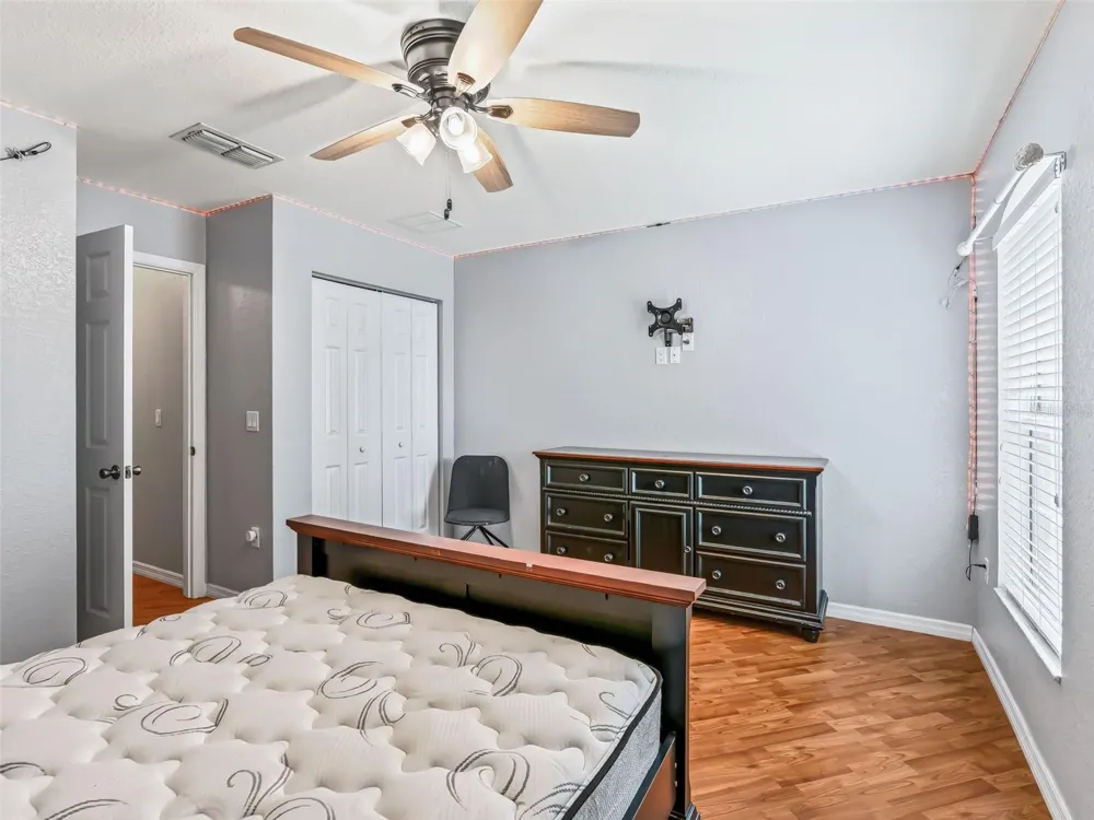4942 NE 123RD LANE Oxford, FL 34484