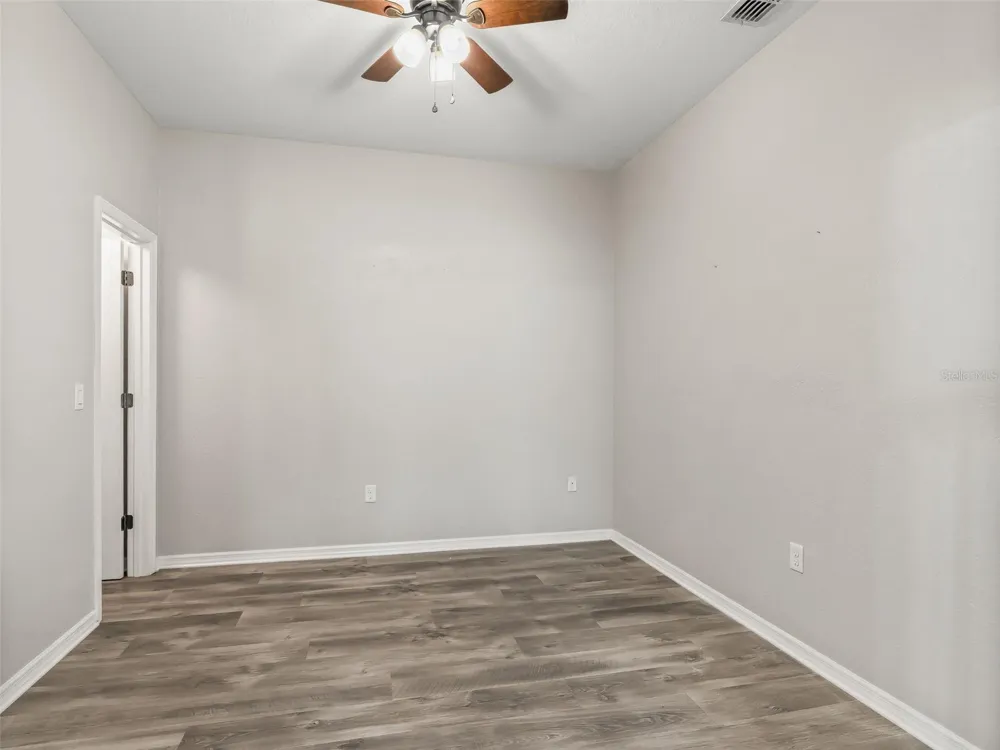 4942 NE 123RD LANE Oxford, FL 34484